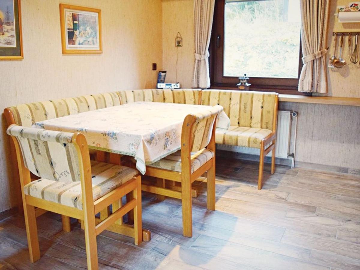 Furnished Bungalow With Peaceful Neighbourhood Meschede Eksteriør bilde