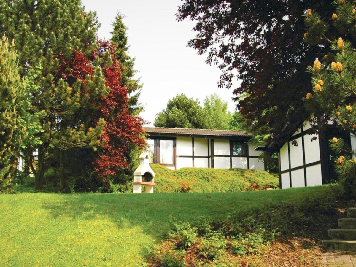 Furnished Bungalow With Peaceful Neighbourhood Meschede Eksteriør bilde