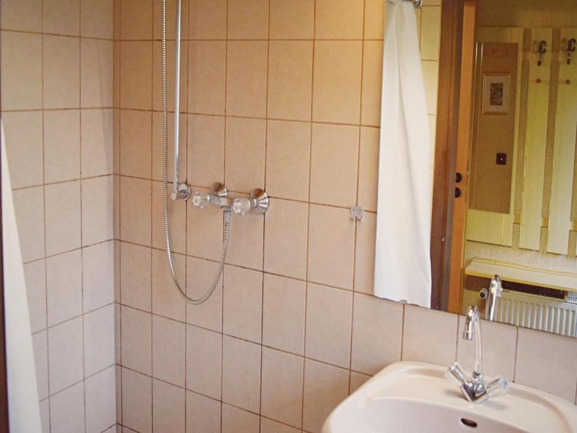Furnished Bungalow With Peaceful Neighbourhood Meschede Eksteriør bilde